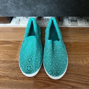 Charlotte Russe Aqua Blue Colored Slip on Sneakers Size 8